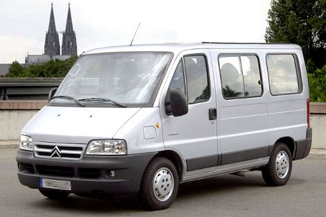 9-szemelyes-auto-.jpg